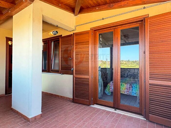 Appartamento trilocale in vendita in Via Tilocca, Ossi