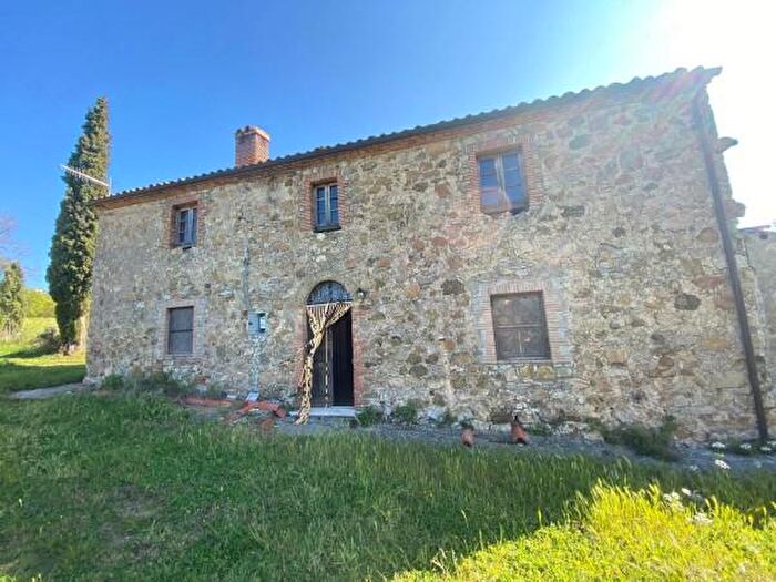 Casa con 6 locali in vendita in Manciano