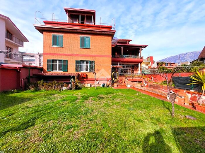 Appartamento quadrilocale in vendita in Via Aldo Moro, Airola