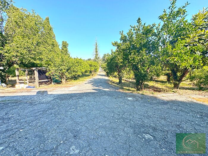 Casa con 10 locali in vendita in Contrada Liberto, Fiumefreddo Di Sicilia