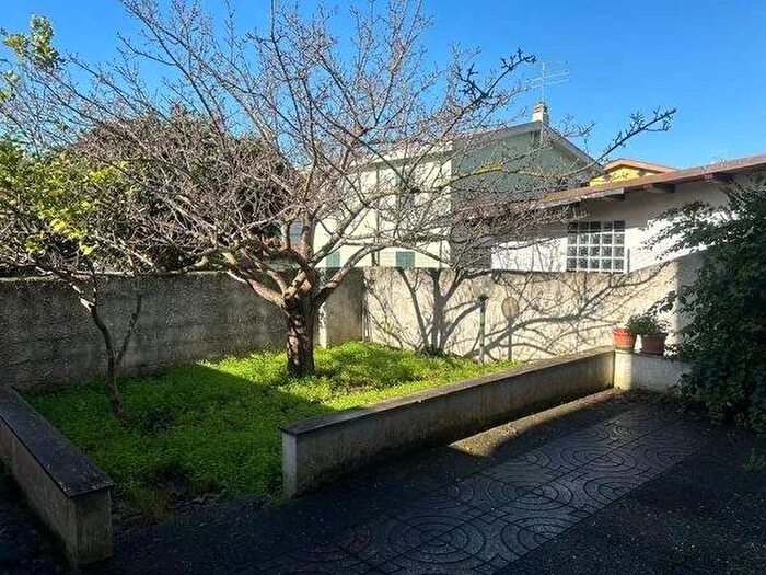 Casa trilocale in vendita in Viale di Valle Schioia, Anzio