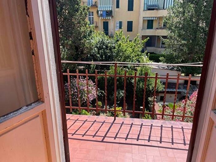 Appartamento con 6 locali in affitto in Via Pastrengo, Campo di Marte, Firenze