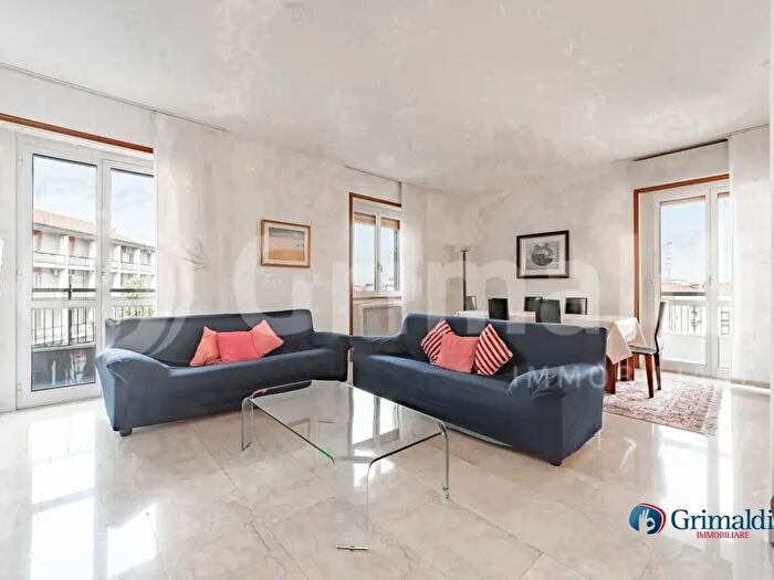 Appartamento con 5 locali in vendita in Via Rembrandt, Milano