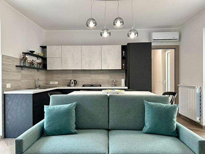 Appartamento trilocale in affitto in Via Vittorio Emanuele, Centro, Capo dOrlando