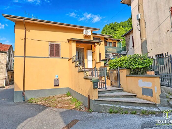 Casa con 12 locali in vendita in Pianturcano, Mulazzo