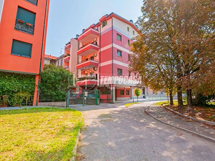 Appartamento bilocale in vendita in Via Guido Ucelli di Nemi, Milano
