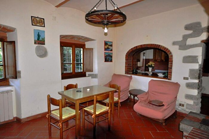 Casa con 13 locali in vendita in Gello Biscardo, Castiglion Fibocchi