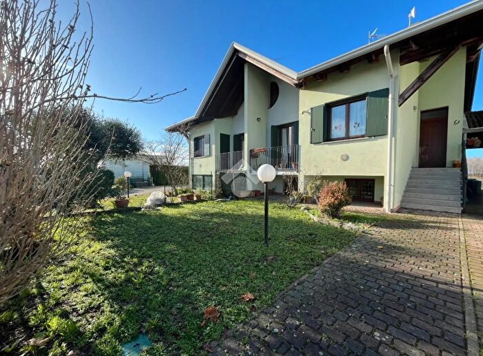 Casa trilocale in vendita in Vicolo Papa Giovanni XXIII, Aquileia