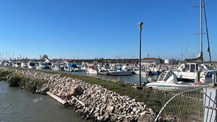 Casa trilocale in vendita in Villaggio delle Rose, Porto Tolle
