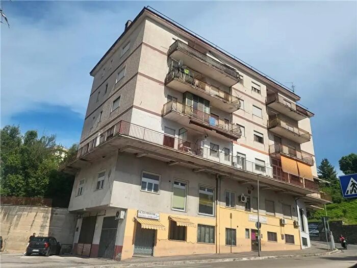 Appartamento con 9 locali in vendita in Pontecorvo