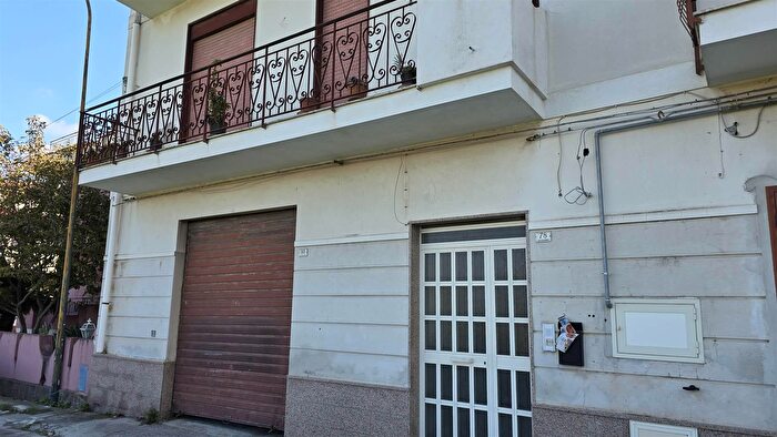 Appartamento con 5 locali in vendita in Vai Saia Casa Bianca, Barcellona Pozzo Di Gotto