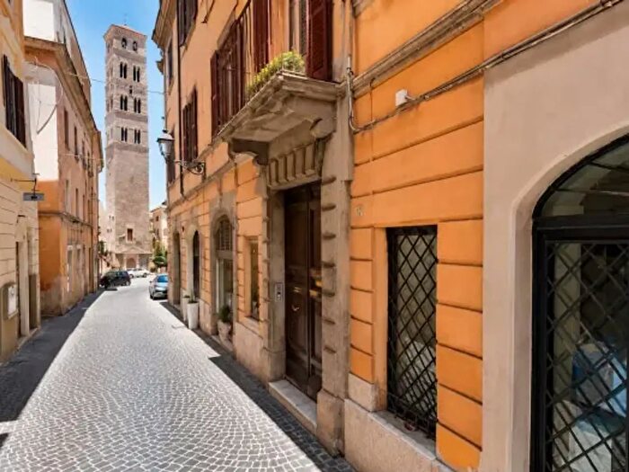 Appartamento con 5 locali in vendita in Via del Comune, Velletri
