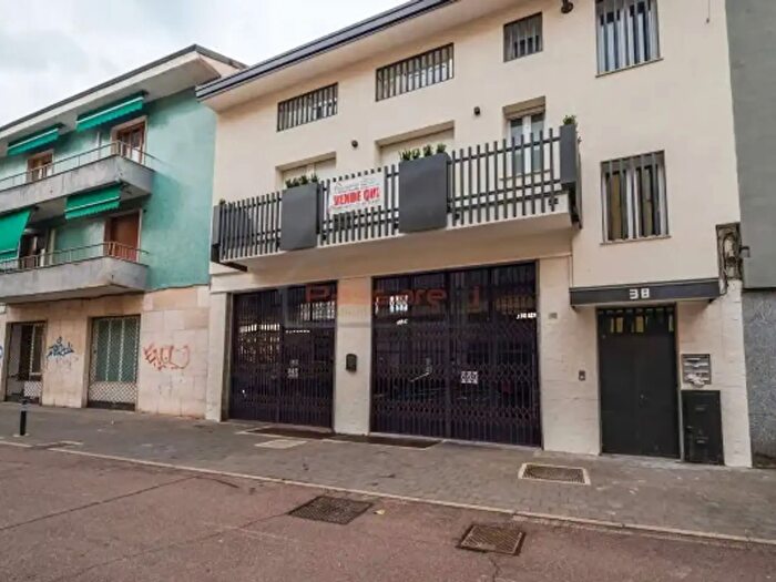 Appartamento bilocale in vendita in Via Sempione, Pero