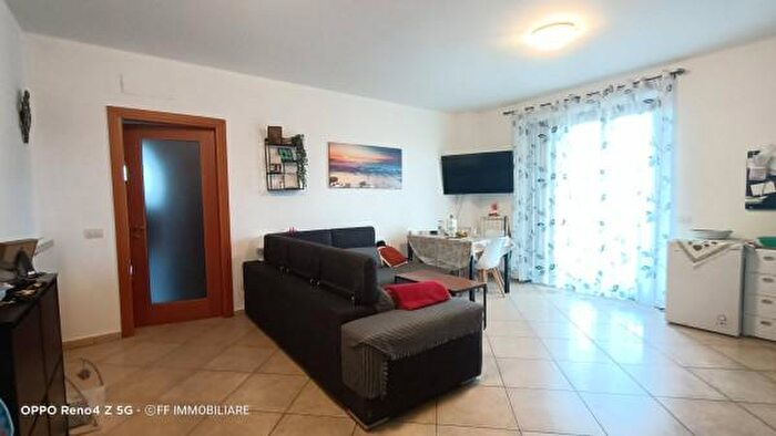 Appartamento trilocale in vendita in Via Giovanni Pascoli, Morrovalle