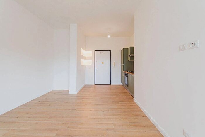 Appartamento bilocale in vendita in Via Gregorio Ricci Curbastro, Roma