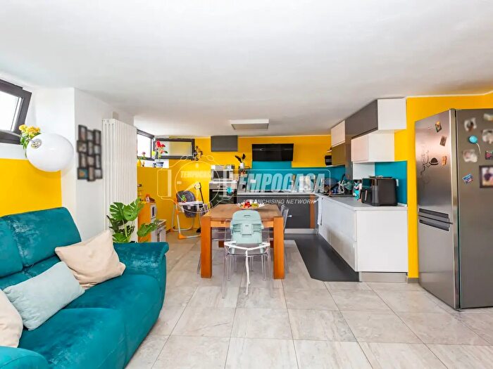 Appartamento quadrilocale in vendita in Via Lunga, Villastellone
