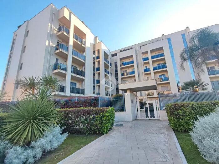 Appartamento quadrilocale in vendita in Via Grecia, Foggia