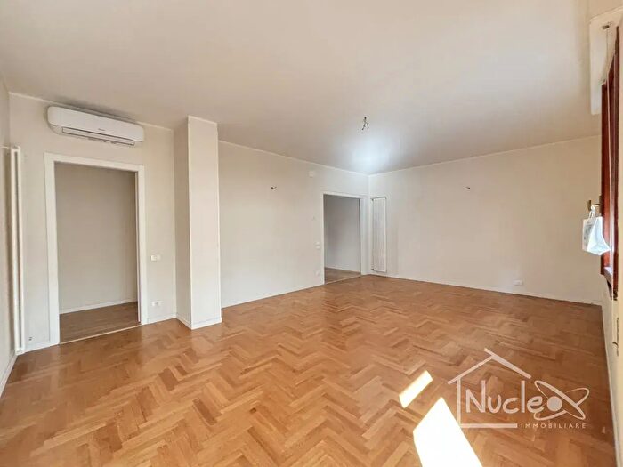 Appartamento con 5 locali in vendita in Abano Terme