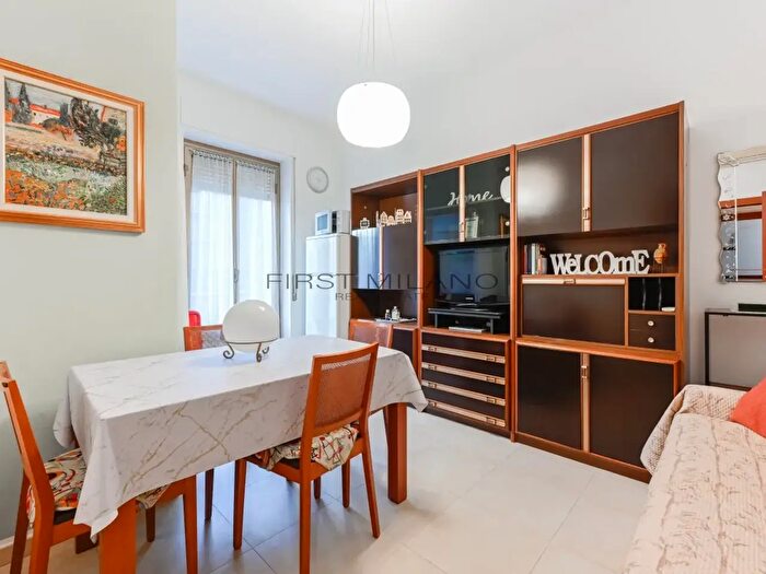 Appartamento bilocale in vendita in Via Monfalcone, Milano