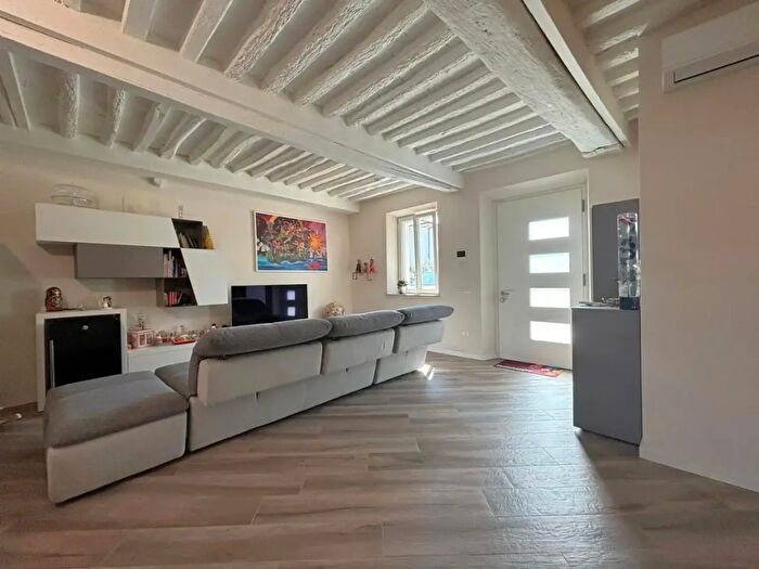 Casa con 5 locali in vendita in Elle Ville Prima, Lucca