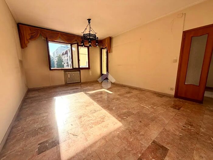 Appartamento quadrilocale in vendita in Via Ivrea, Padova