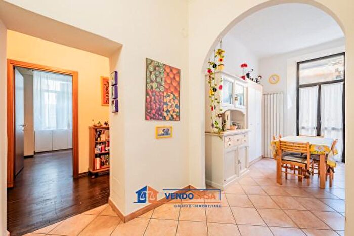 Appartamento trilocale in vendita in Via Dronero, Cuneo