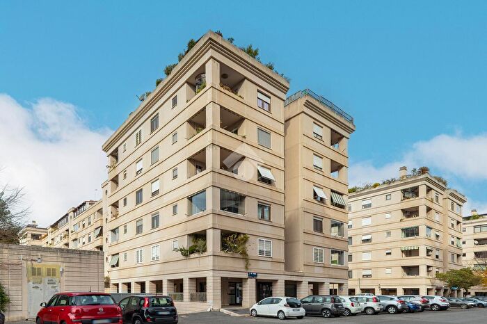 Appartamento bilocale in vendita in Via del Pianeta Mercurio, Roma