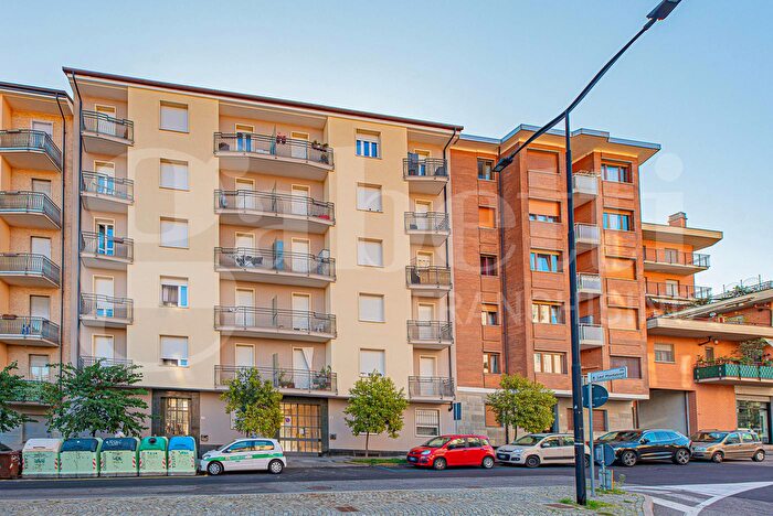 Appartamento trilocale in vendita in Via Leumann, Rivoli