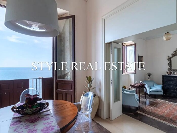 Appartamento con 10 locali in vendita in Lungomare dOrtigia, Siracusa