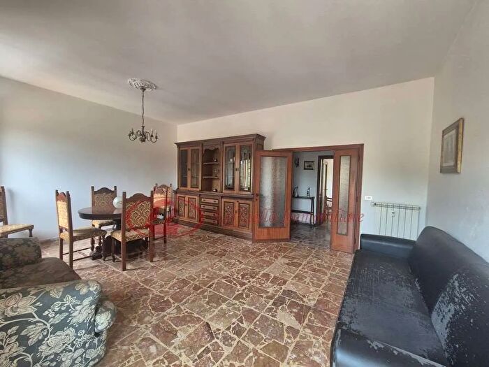 Appartamento con 5 locali in vendita in Via Fratelli Bandiera, Pontassieve