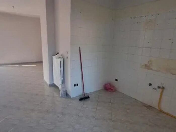 Appartamento quadrilocale in affitto in Via Parrella, Boscoreale