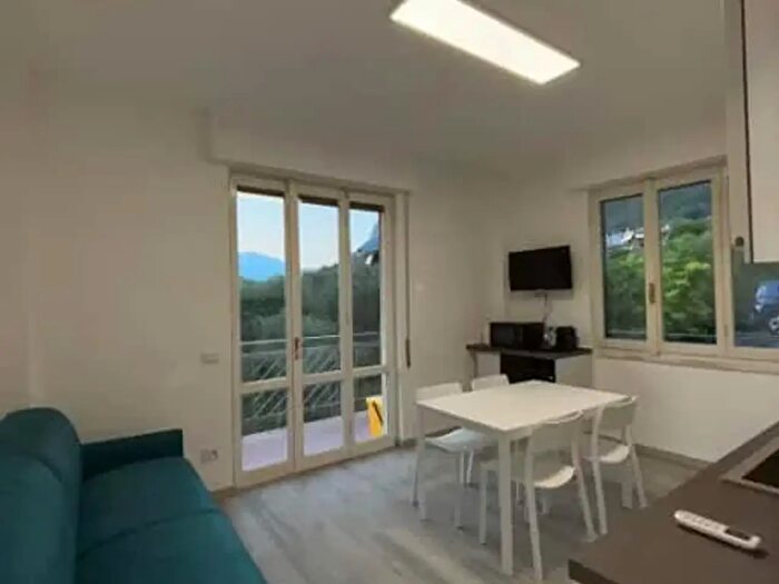 Appartamento monolocale in affitto in Via della Libertà, Lierna