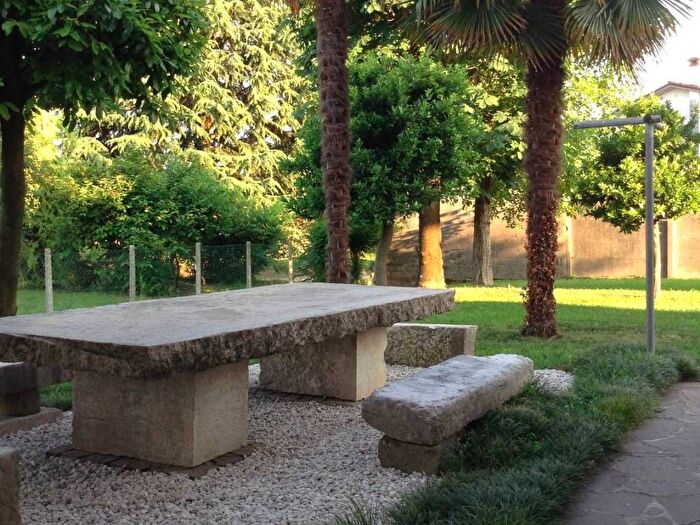 Casa con 6 locali in affitto in Centro, Dueville