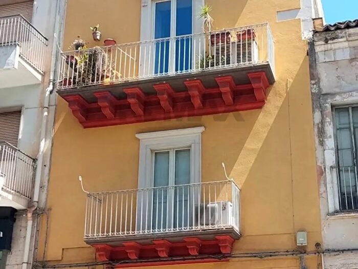 Casa con 10 locali in vendita in Ragusa
