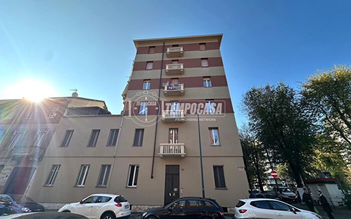 Appartamento trilocale in vendita in Via Frassineto, Torino