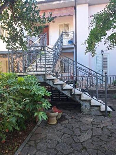 Appartamento quadrilocale in vendita in Via Bruno Serotini, Vasanello