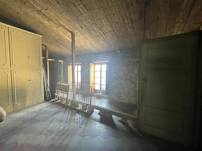 Casa quadrilocale in vendita in Piacenza
