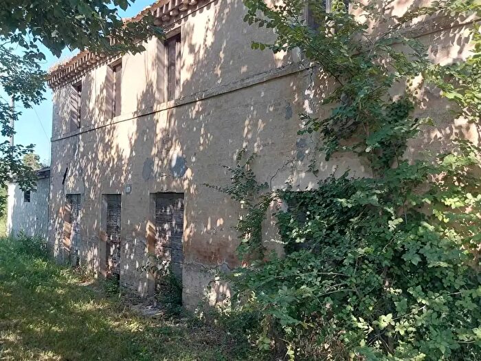 Casa quadrilocale in vendita in Via Santa Maria, Corinaldo