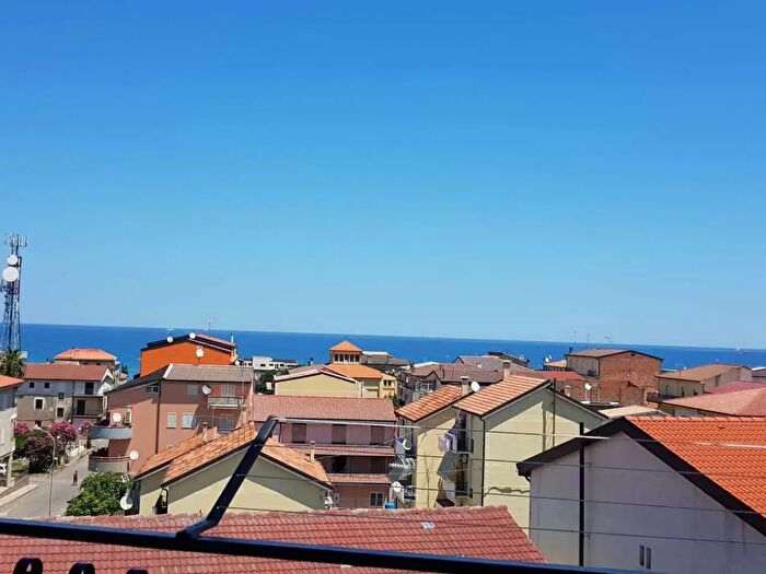 Appartamento quadrilocale in vendita in Via Dante Alighieri, Cariati