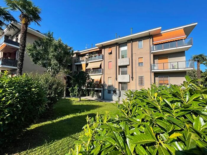 Appartamento trilocale in vendita in Viale Piemonte, Magenta