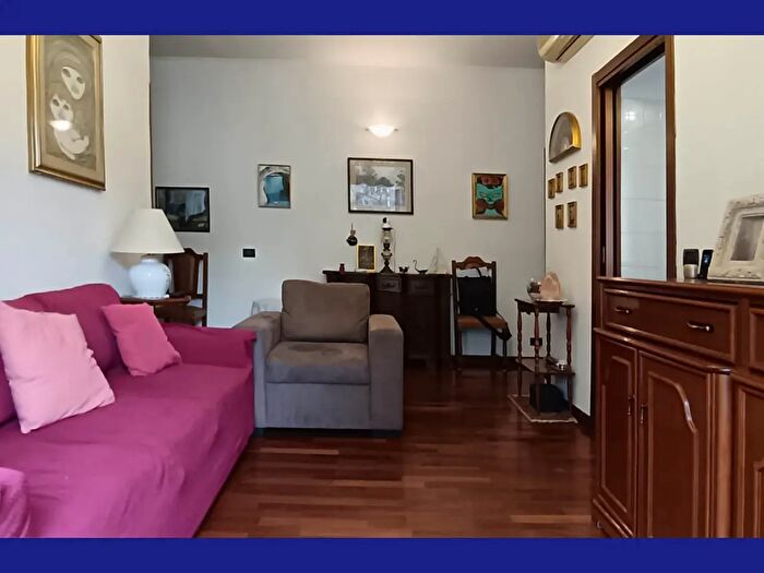 Appartamento bilocale in vendita in Via Osoppo, Milano