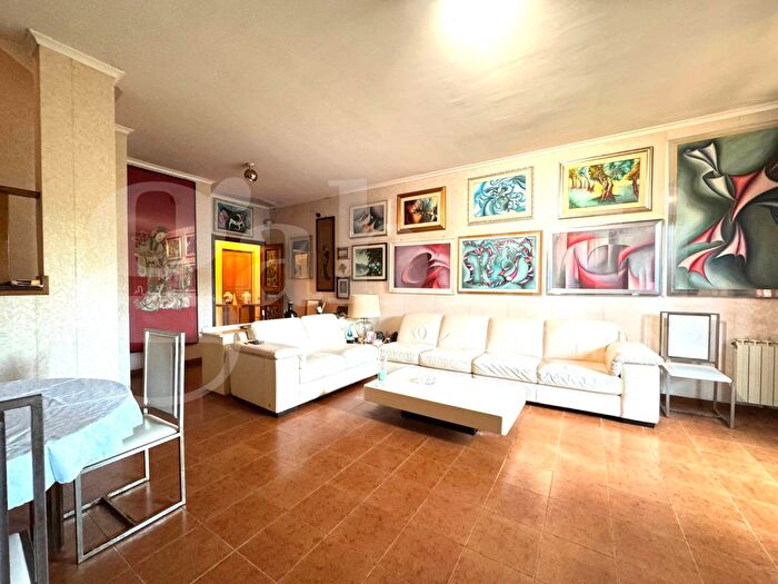 Casa con 5 locali in vendita in Via dei Gonzaga, Roma