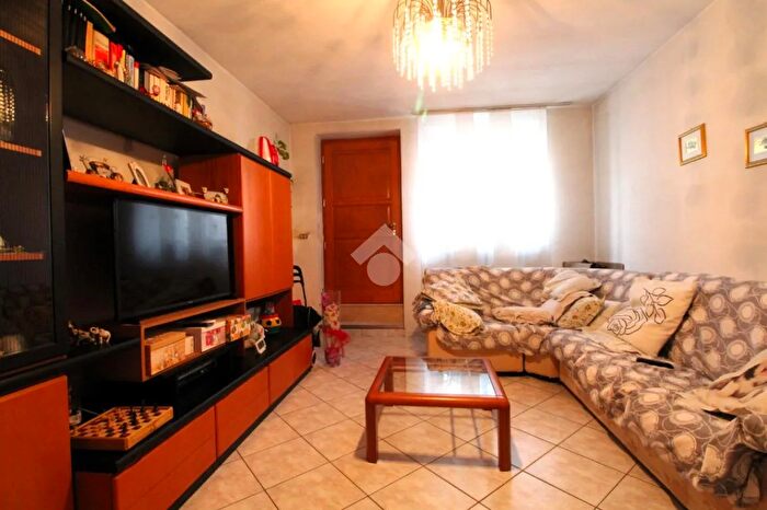 Casa con 5 locali in vendita in Via Emilio Caldara, Soresina