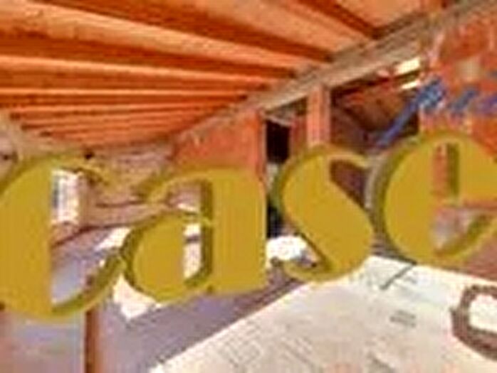 Casa con 5 locali in vendita in Camaiore