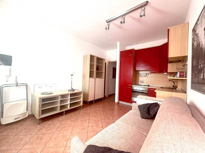 Appartamento bilocale in affitto in Via Sant'Uguzzone, Villa San Giovanni, Milano