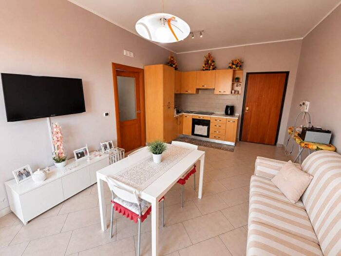 Appartamento trilocale in affitto in Via San Francesco a Patria, Asi Ponte Riccio, Giugliano in Campania
