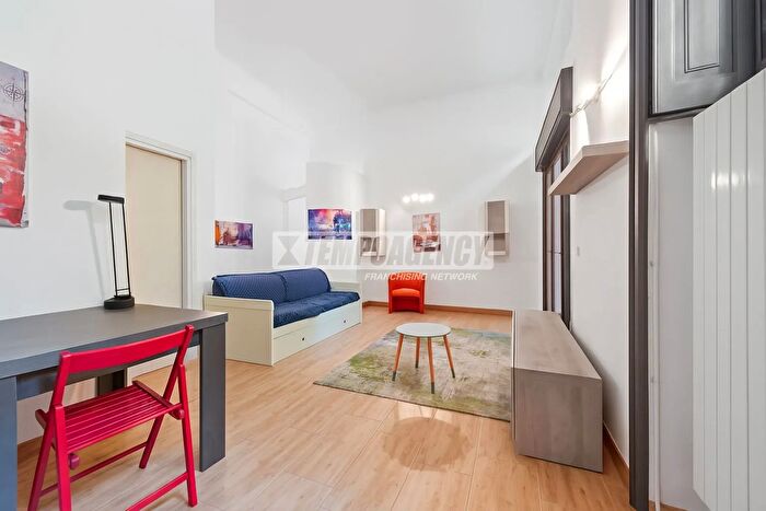 Appartamento bilocale in vendita in Viale Romagna, Milano