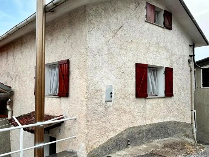 Casa quadrilocale in vendita in Località Piazzo, Isola Del Cantone