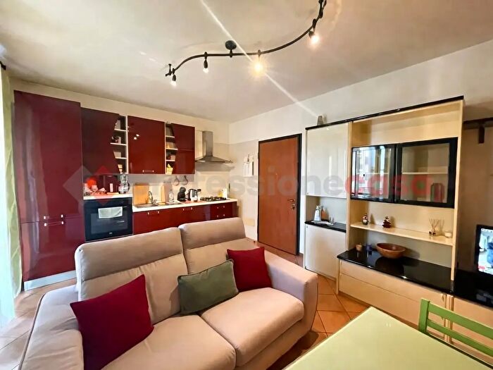 Appartamento bilocale in vendita in Via Liguria Snc, Legnano