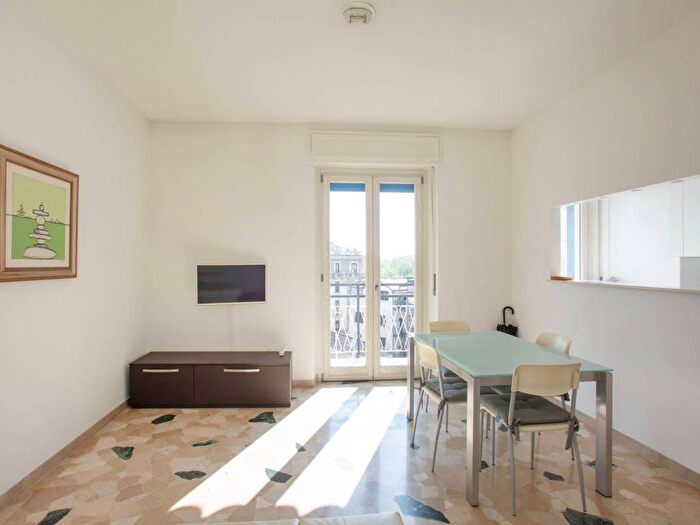 Appartamento trilocale in affitto in Viale Gran Sasso, Città Studi, Milano